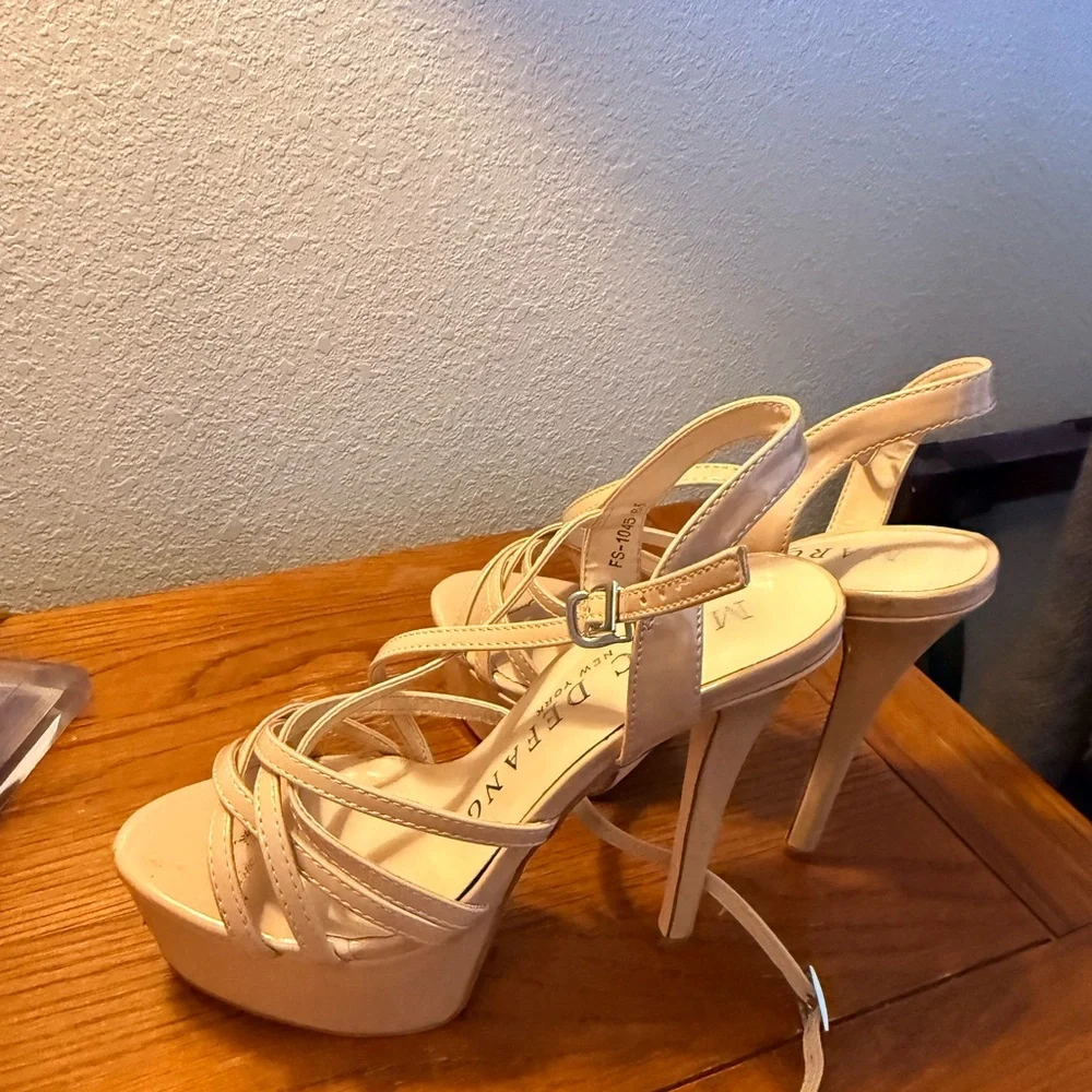 Marc Defang Tops Women's Nude Platforms size 8.5, pageant,